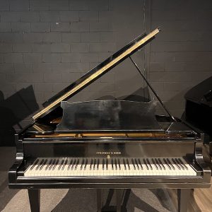 Steinway & Sons vleugel  Model M
