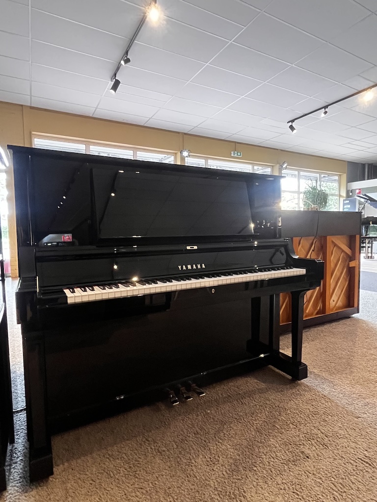 Yamaha UX 5 Piano