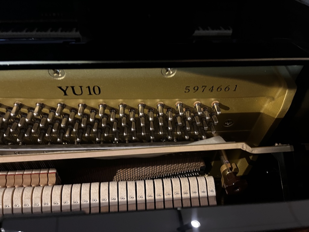 Yamaha YU-10 piano - Afbeelding 2