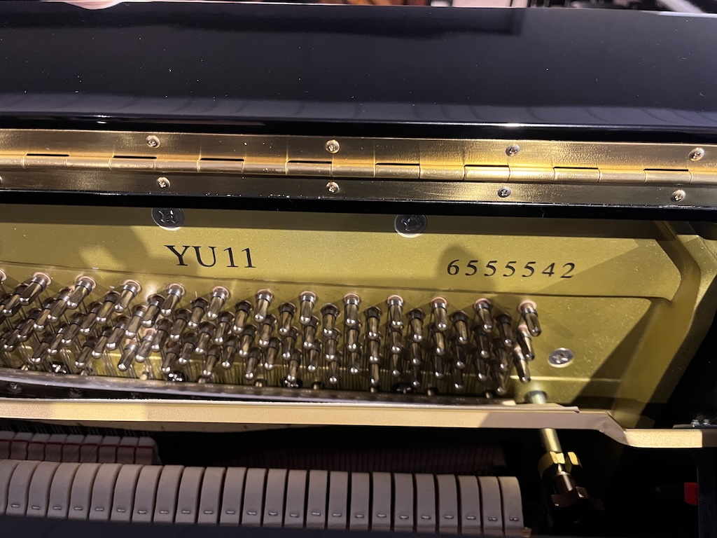 Yamaha YU-11 piano - Afbeelding 2